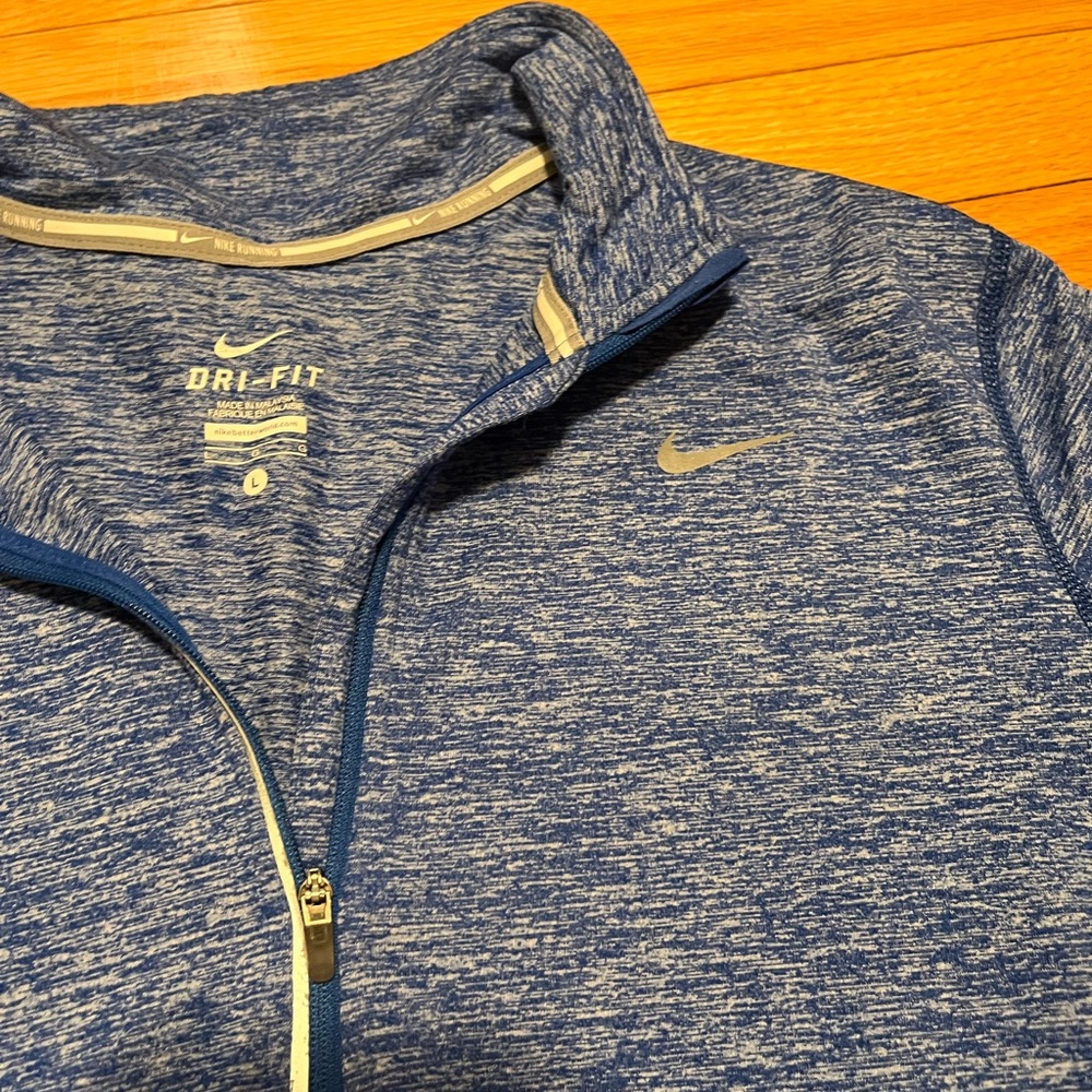 Nike Dri-Fit Lightweight Pullover Jacket. - image 4